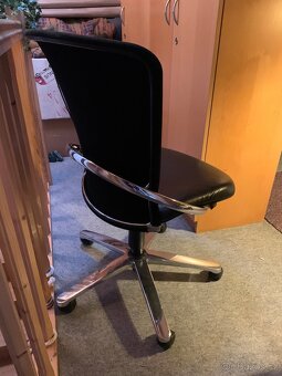 König Neurath, kolečková židle - 2