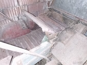 Stará řezačka - 2