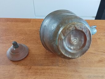 FRANCOUZSKÁ STAROŽITNÁ MOSAZNOMĚDĚNÁ KONVICE RUČNĚ VYROBENÁ - 2