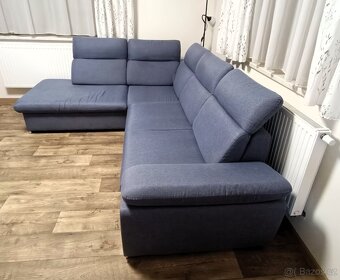 Rohová sedačka s úložným prostorem. - 2