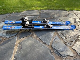 Dětské sjezdové lyže, hůlky - 2