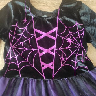 Strašidelné šaty - vel. 110/116 - 2