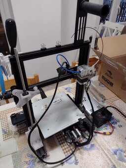 3D tiskárna Creality Ender 3+vylepšení - 2