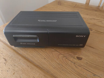 CD changer Sony CDX-A55 (pro 10 CD) - 2