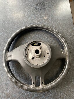 Třiramenný volant BMW e46 - 2