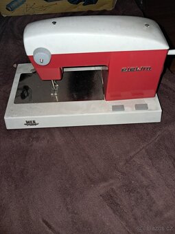 Dětský šicí stroj PIKO - 2