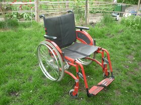 Invalidní vozík skládací - 2