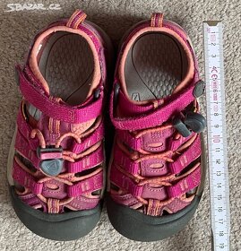 Dětské sandály Keen vel. 29 růžové téměř nenošené - 2