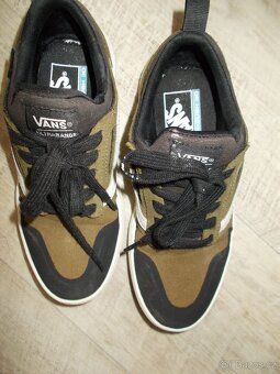 ŠPIČKOVÉ KOŽENÉ BOTASKY VANS PC1919 KČ 100%STAV - 2