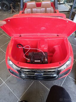 Dětské elektrické autíčko - 2