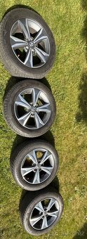 Alu TOYOTA C-HR, top stav, 215/60 R17 - 2