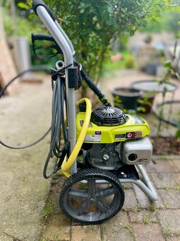 RYOBI 2800 PSI s motorem HONDA - 2