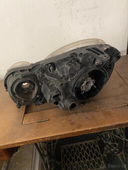 Svetlomet predni pravy Mercedes E,W211 - 2