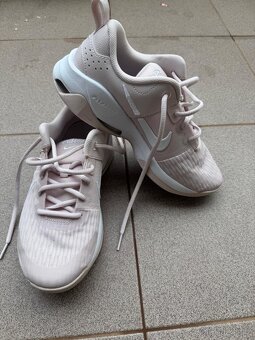 Dámské NIKE AIR Zoom Bella 6 2x nošené - 2