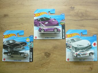 AUTÍČKA HOT WHEELS - 2