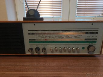 Historické rádio Tesla Galaxia 440A s FM anténou - 2