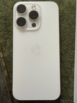 iPhone 15 Pro 256GB - 2