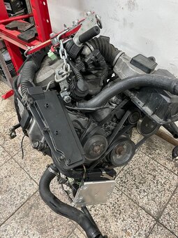 Motor BMW e36 - 2
