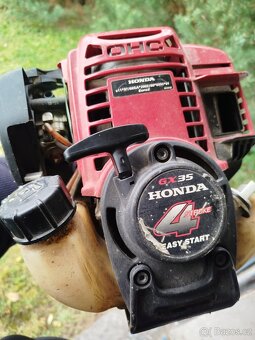 Křovinořez Honda s příslušenstvím - 2