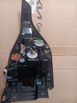 Pravá zadní lampa kia sportage 92402R200 - 2