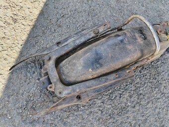 Zadní blatník Jawa a ČZ malá Kývačka - 2