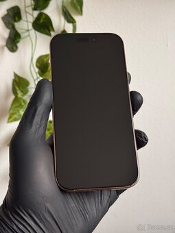 iPhone 16 Pro 512GB zlatý - 94% baterie - 2