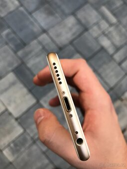 iPhone 6S 32Gb v hezkém stavu, zlatý - 2