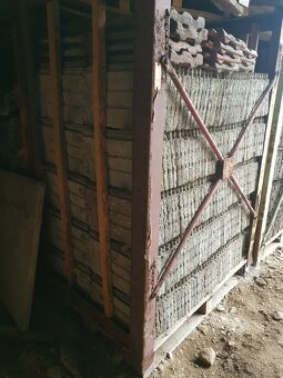 Prodám střešní tašky - 2