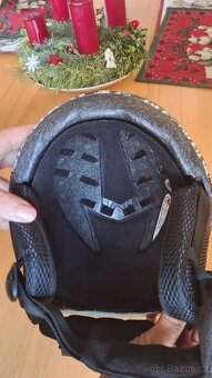 helma lyžařská - 2