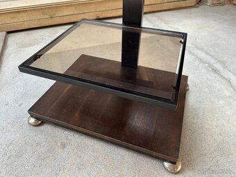 TELEVIZNÍ STOLEK s poličkami - 2