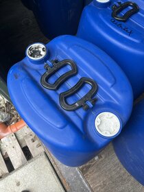 Barely - sudy - nadoby - nafta - vyborna manipulace - 2