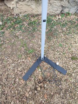 Stojací lampa s pohybovým čidlem - 2