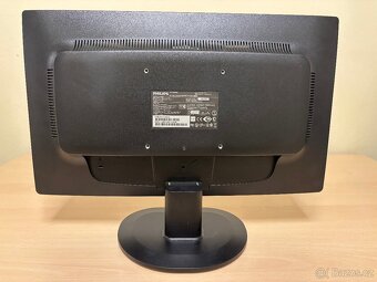 Monitor Philips 191V2AB/00, 18.5" LCD - 2