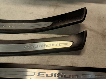 Nášlapy BMW e60 e61 EDITION - 2