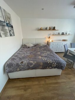 Manželská postel 190x220 - 2