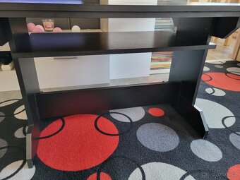 Konferencni stůl - 2