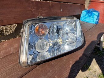 Vw bora levé světlo hella - 2