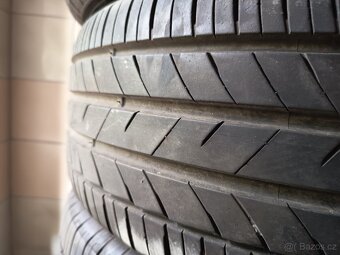 225/50r17 - 2