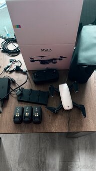 Dron DJI SPARK  More Combo - 2