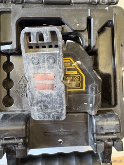 Křížový laser Dewalt DW088CG - 2