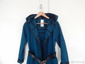 Nový italsky kabát s kapucí a páskem - 2