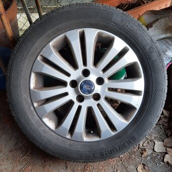 215/55R16 - 2