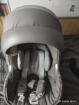 Autosedačka Cybex Aton se základnou - 2
