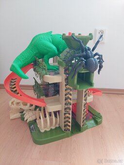 Garáž dinosaurus - 2