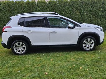 PEUGEOT 2008 ALLURE, 110k, AUTOMAT, PANORAMA, PRVNÍ MAJITEL - 2