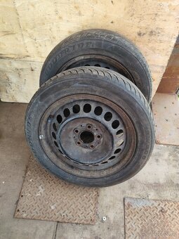 Goodride 195/55 R16 zimní + disky - 2