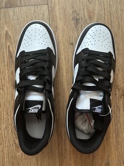 Nike Dunk Low Panda 43 - 2