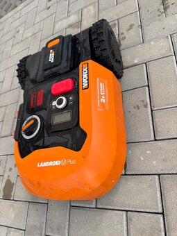 Robotická sekačka Worx Landroid M500 - 2