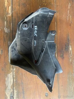 Boční plast Honda XR 125 - 2