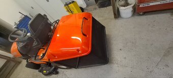 Prodám sekací traktory Wisconsin. W2938/39, sečení 122cm - 2